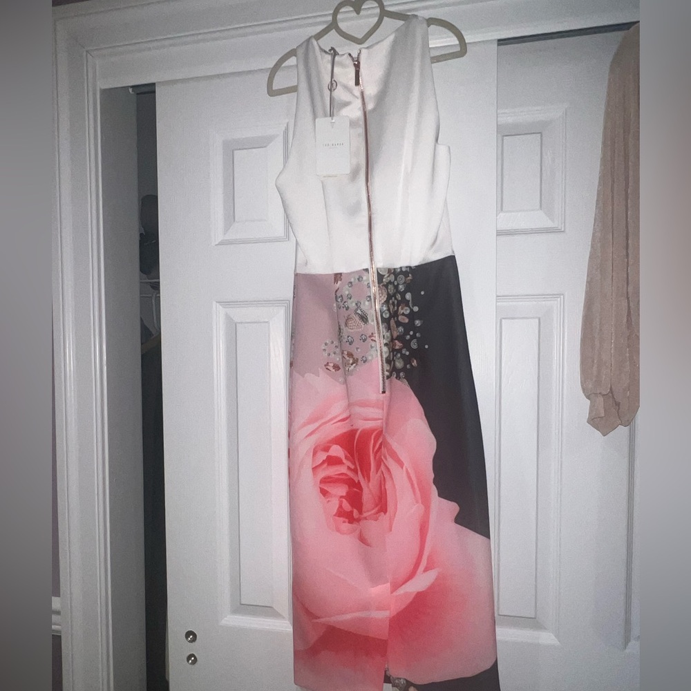 Floral Pink and White Sleeveless Dress